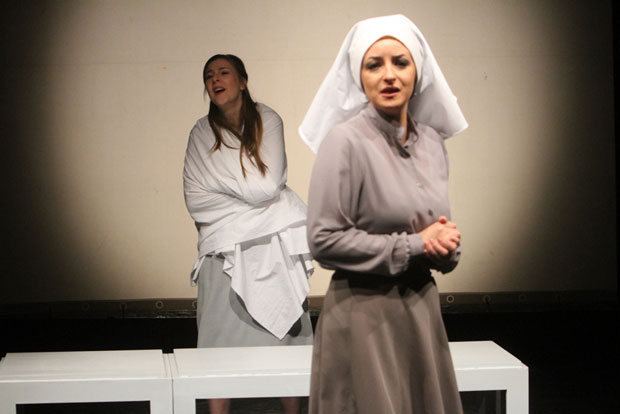 Премијерно: Жене у вихору рата